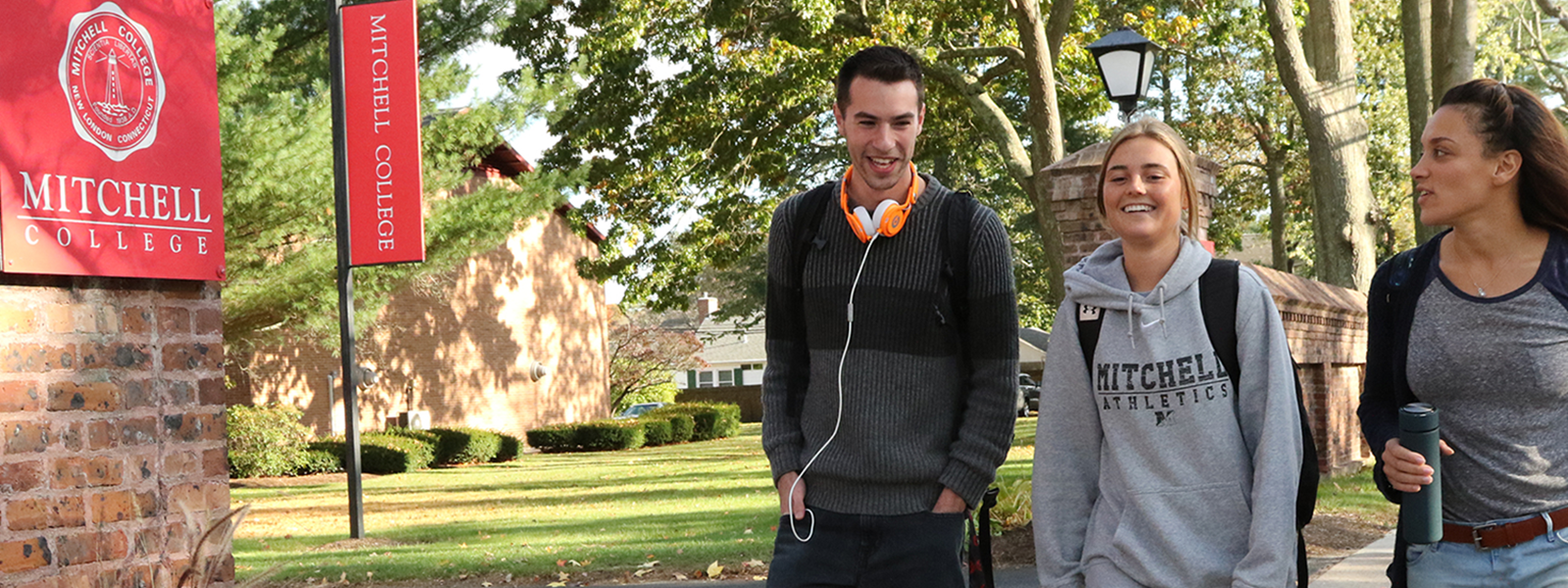 yy易游优惠活动学院辅导员