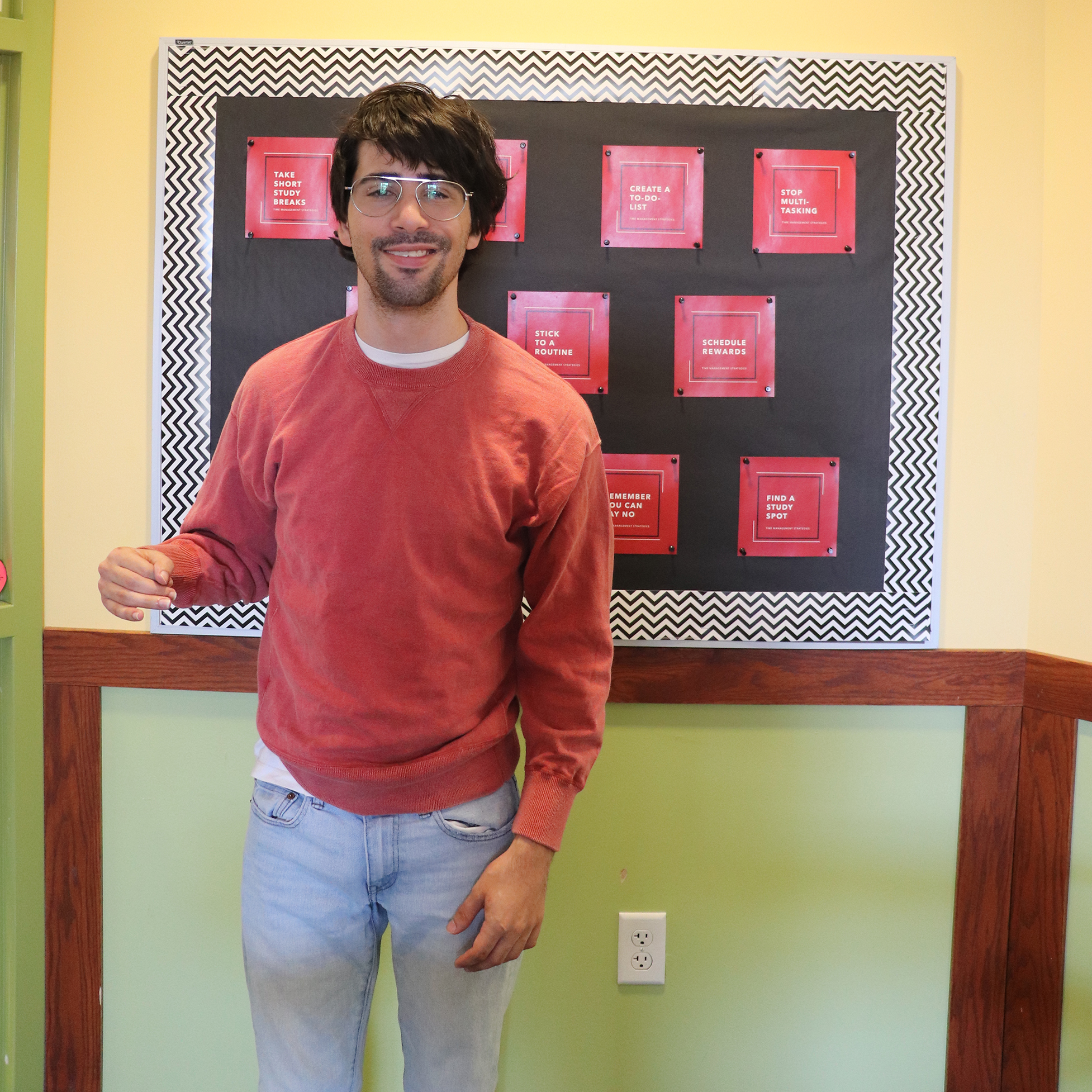 杰西卡·瑟维迪奥，m6更新yy易游学院