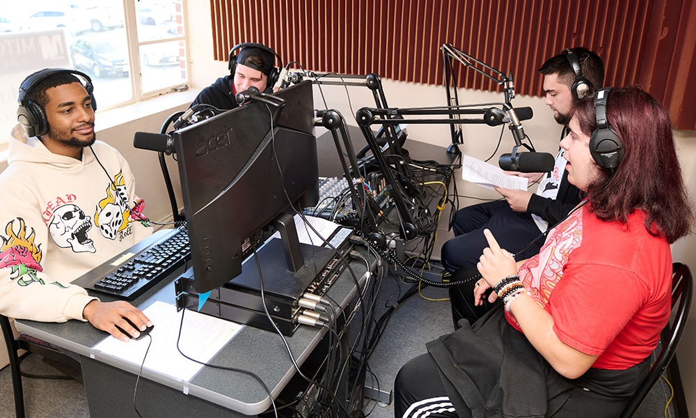 YY易游体育学院yy易游电竞体育通信专业